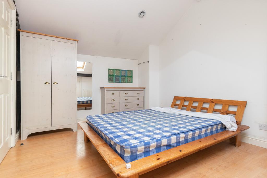Bedroom 3 b