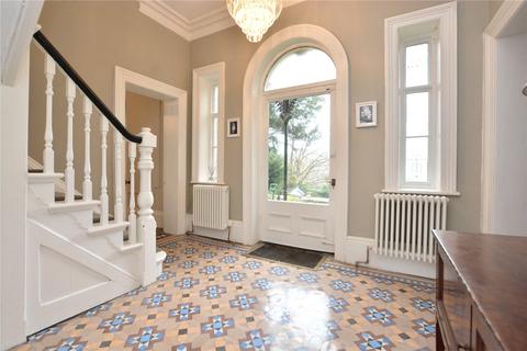 17 Allerton Park, Leeds, LS7 4ND