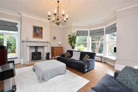 17 Allerton Park, Leeds, LS7 4ND