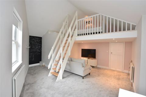 17 Allerton Park, Leeds, LS7 4ND