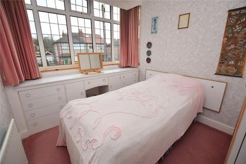 12 Armley Grange Oval, Leeds, LS12 3QJ