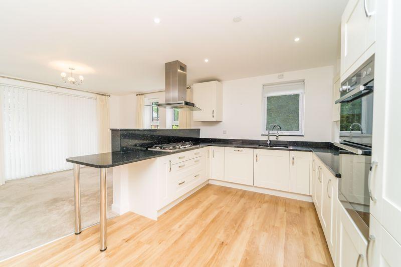 Henry Fowler Drive, Wolverhampton 2 bed apartment £1,400 pcm (£323 pw)