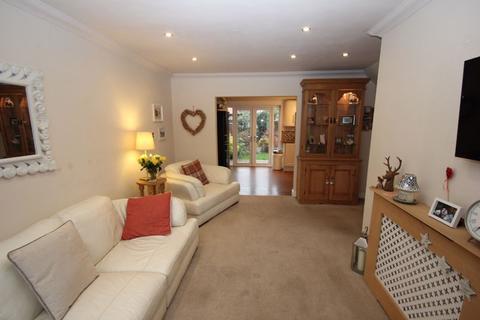 29 Albury Road, Studley, B80 7LW