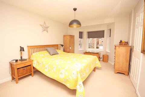 5 Brunel Close, Grimsby, DN32 9FE