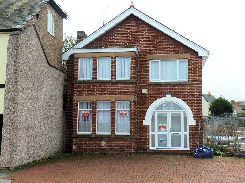 Rhuddlan Road, Abergele 5 bed apartment £220,000