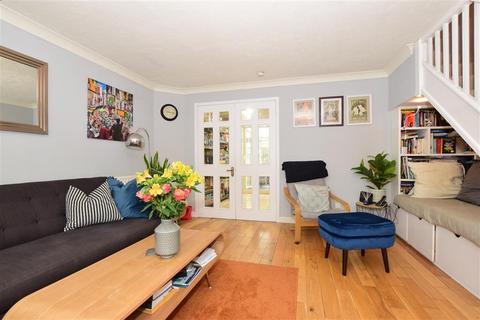19 Broadlands, Sturry, Canterbury, CT2 0BE