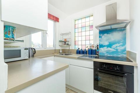 102a Lower Ham Road, Kingston Upon Thames, KT2 5BD