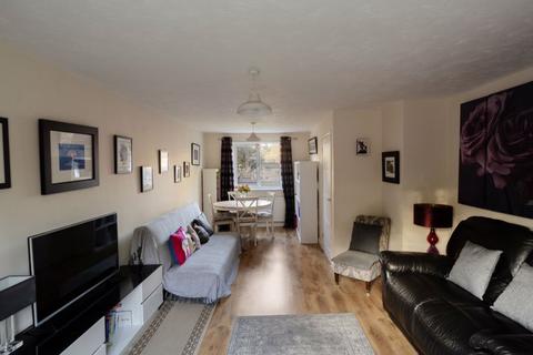 6 Dudley Close, Whitehill, Bordon, GU35 9PY