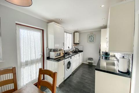 347 Daiglen Drive, South Ockendon, RM15 5AD
