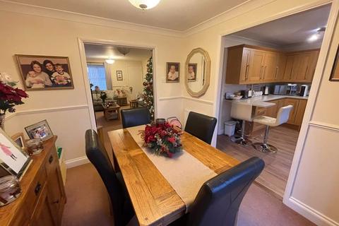 32 Crabtree Way, Dunstable, LU6 1UR