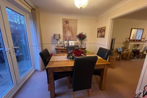 32 Crabtree Way, Dunstable, LU6 1UR