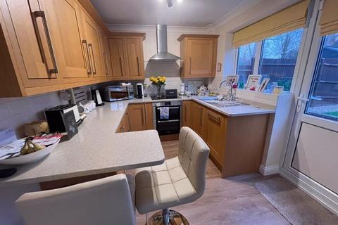 32 Crabtree Way, Dunstable, LU6 1UR
