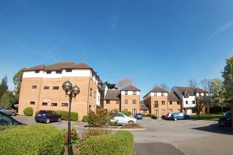 2 bedroom flat to rent, Boyndon Road, Maidenhead