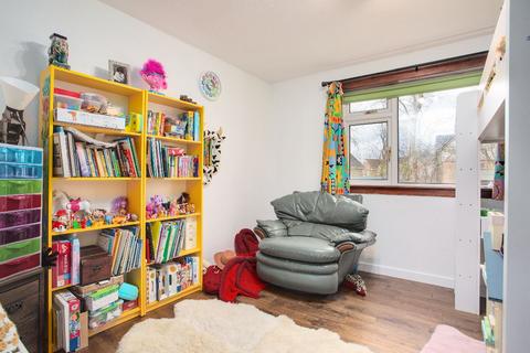 37 Ash Grove, Perth, PH1 1DR