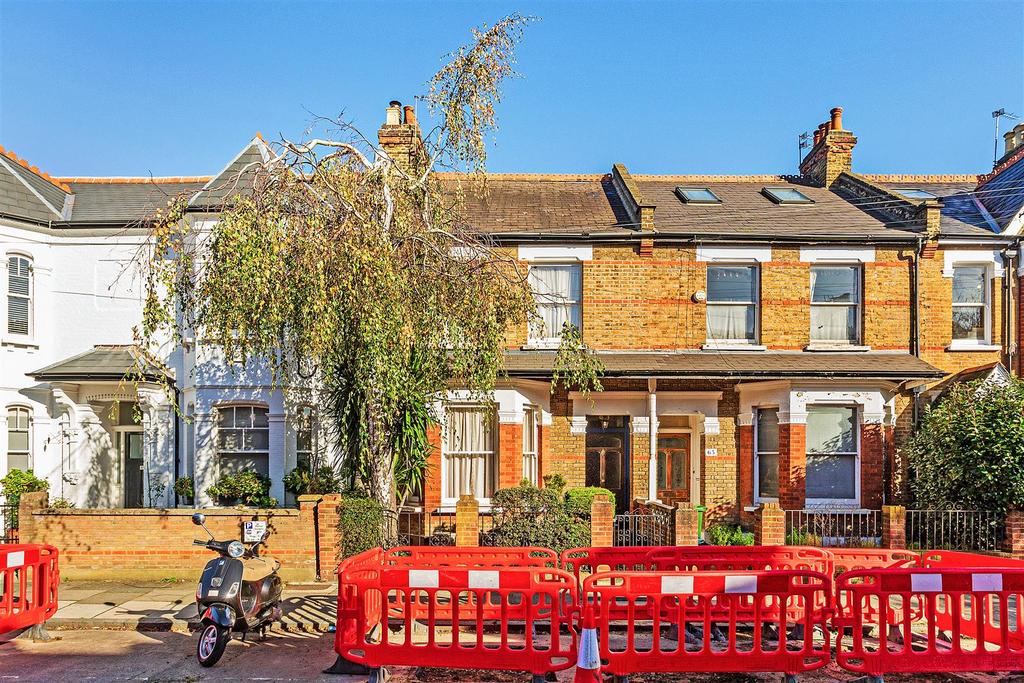 Cleveland Gardens, Barnes, SW13 3 bed terraced house £1,500,000