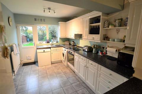 99 Mayfield Drive, Caversham, Reading, RG4 5JR