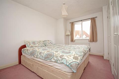 29 Bignor Close, Horsham, RH12 5JQ