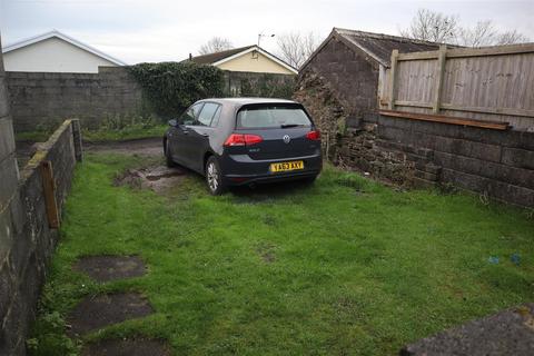 29 Danlan Road, Pembrey, Burry Port, SA16 0UF