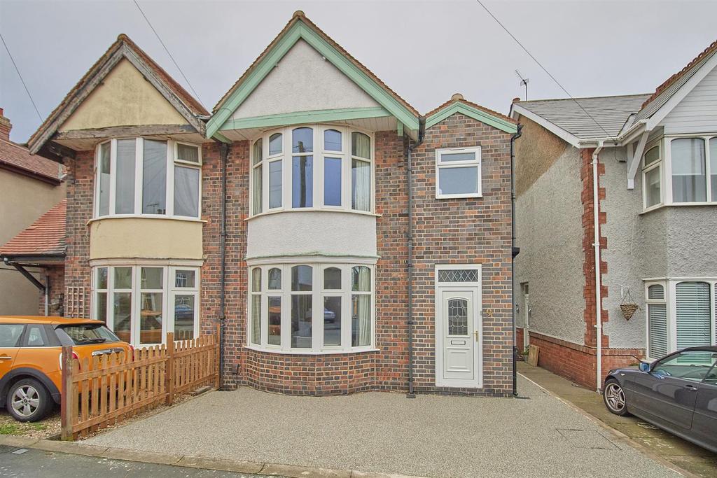 Northfield Road, Hinckley 3 bed semidetached house £210,000