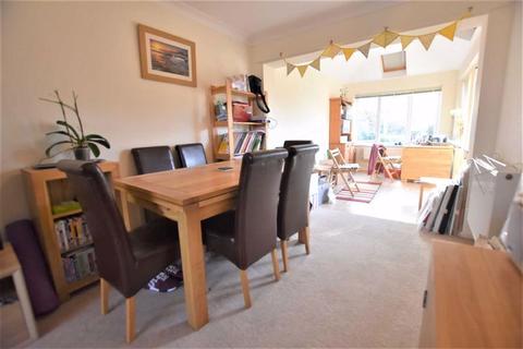 7 Broadfield Crescent, Fernhill Heath, Worcester, WR3 7TN