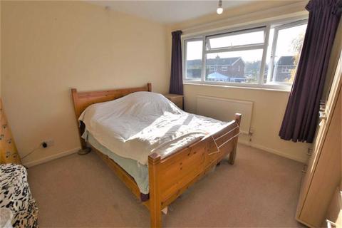 7 Broadfield Crescent, Fernhill Heath, Worcester, WR3 7TN