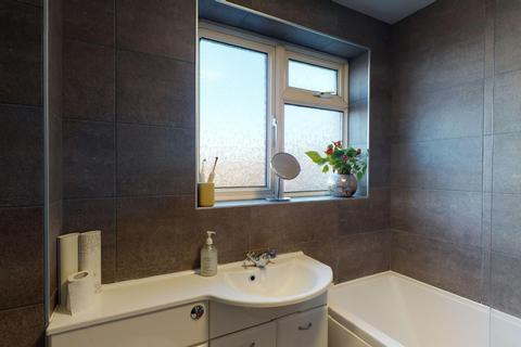 9 Anthony Crescent, Whitstable, CT5 4TS