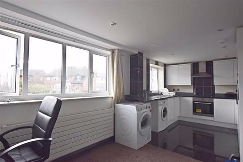 2 Coltman Close, Gloucester, GL1 3QJ