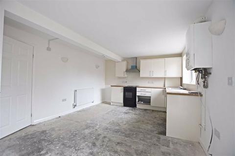 2 Coltman Close, Gloucester, GL1 3QJ