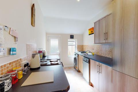 2 Invicta Road, Folkestone, CT19 6EY