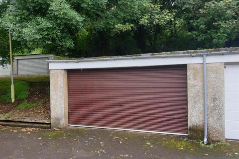Garage to rent, Castleton Court, Castleton Drive, Glasgow