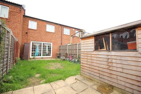 41 Kingfisher Close, London, SE28 8ES