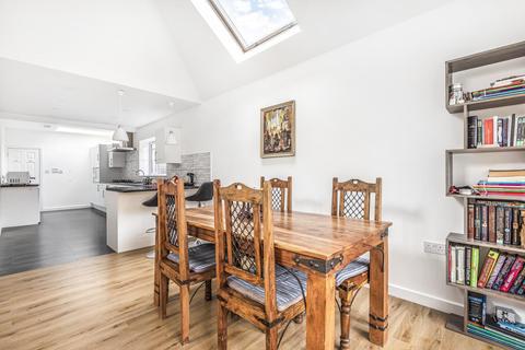9 Fairfax Road, Woking, GU22 9HN