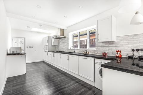 9 Fairfax Road, Woking, GU22 9HN
