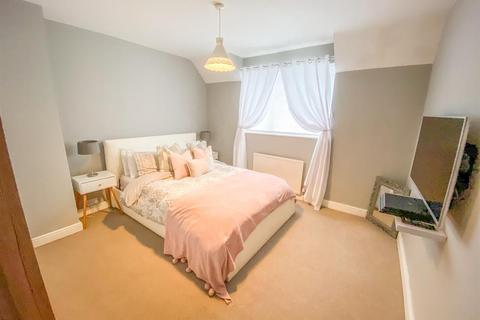 2 Lynton Road, Bristol, BS3 5LX