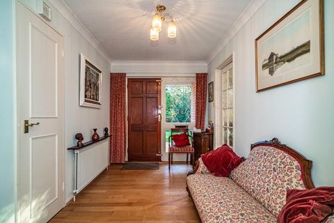 The Spinney Manor Road, Goring, Reading, RG8 9ED