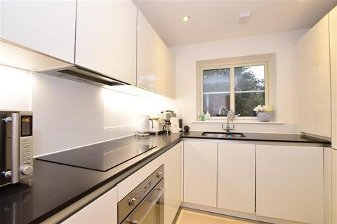 85 Buckingham Road, Epping, CM16 5AF