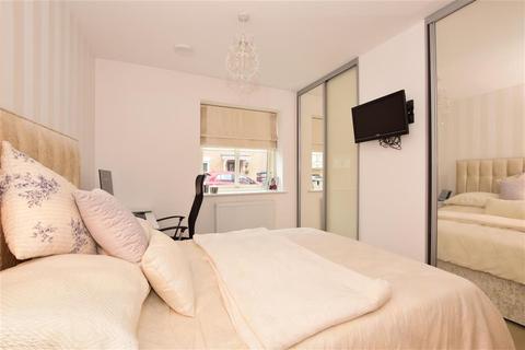 85 Buckingham Road, Epping, CM16 5AF