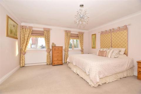 50 Asquith Road, Gillingham, ME8 0JD