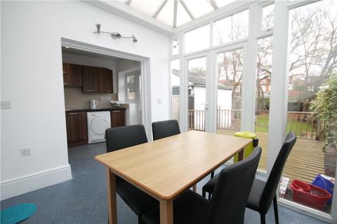 37 Woodvale Avenue, London, SE25 4AD