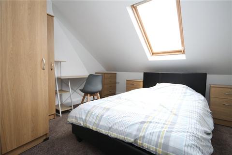37 Woodvale Avenue, London, SE25 4AD