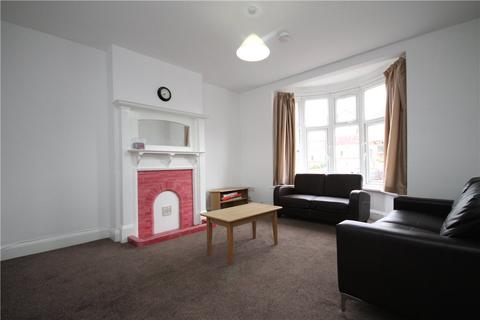 37 Woodvale Avenue, London, SE25 4AD