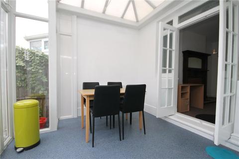 37 Woodvale Avenue, London, SE25 4AD