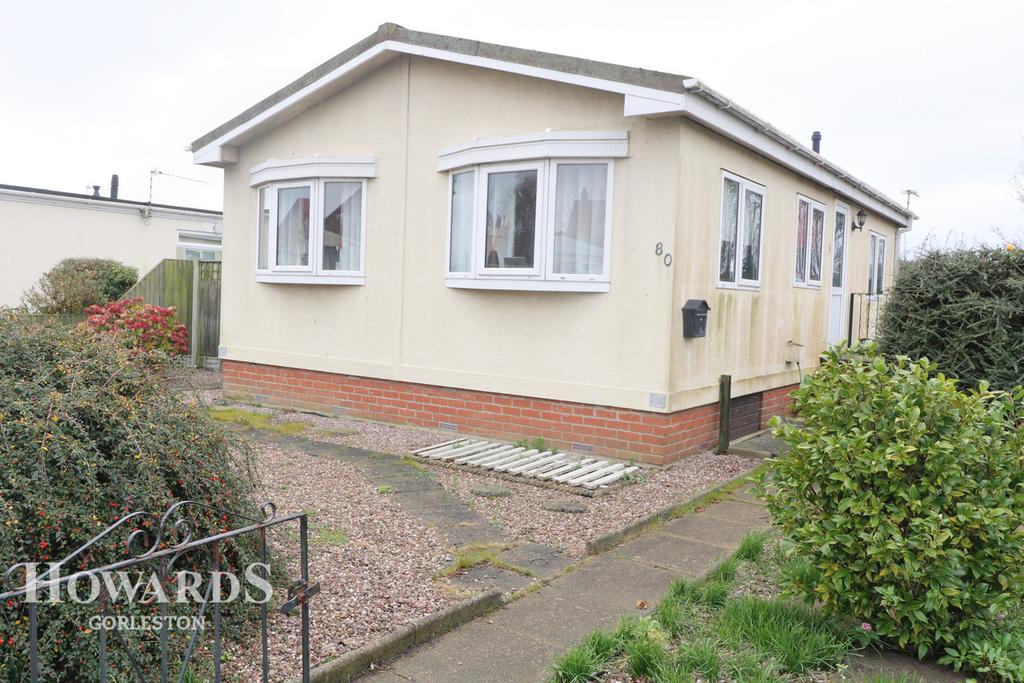 Blue Sky Close, Bradwell 2 bed park home £80,000