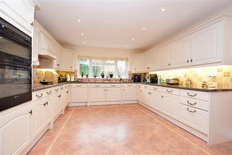 Oak Tree Cottage Boxhill Road, Tadworth, KT20 7JN