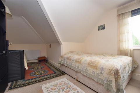 Oak Tree Cottage Boxhill Road, Tadworth, KT20 7JN