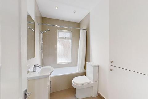 19 Hearne Road, London, W4 3NJ
