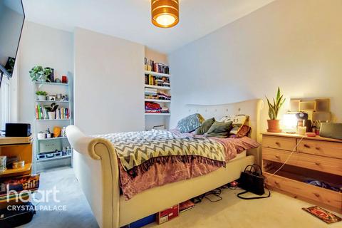 144 Mersham Road, Thornton Heath, CR7 8NQ