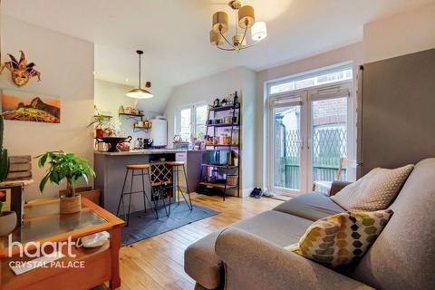 144 Mersham Road, Thornton Heath, CR7 8NQ