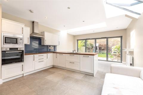 90 Adys Road, London, SE15 4DZ