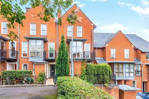 36 Alison Way, Winchester, SO22 5BT